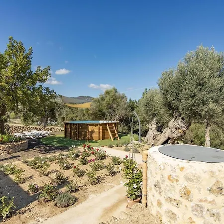 Villa La Llar Clara