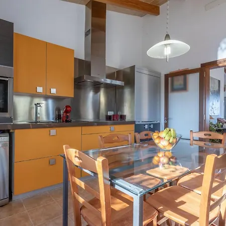 La Llar Clara Villa *